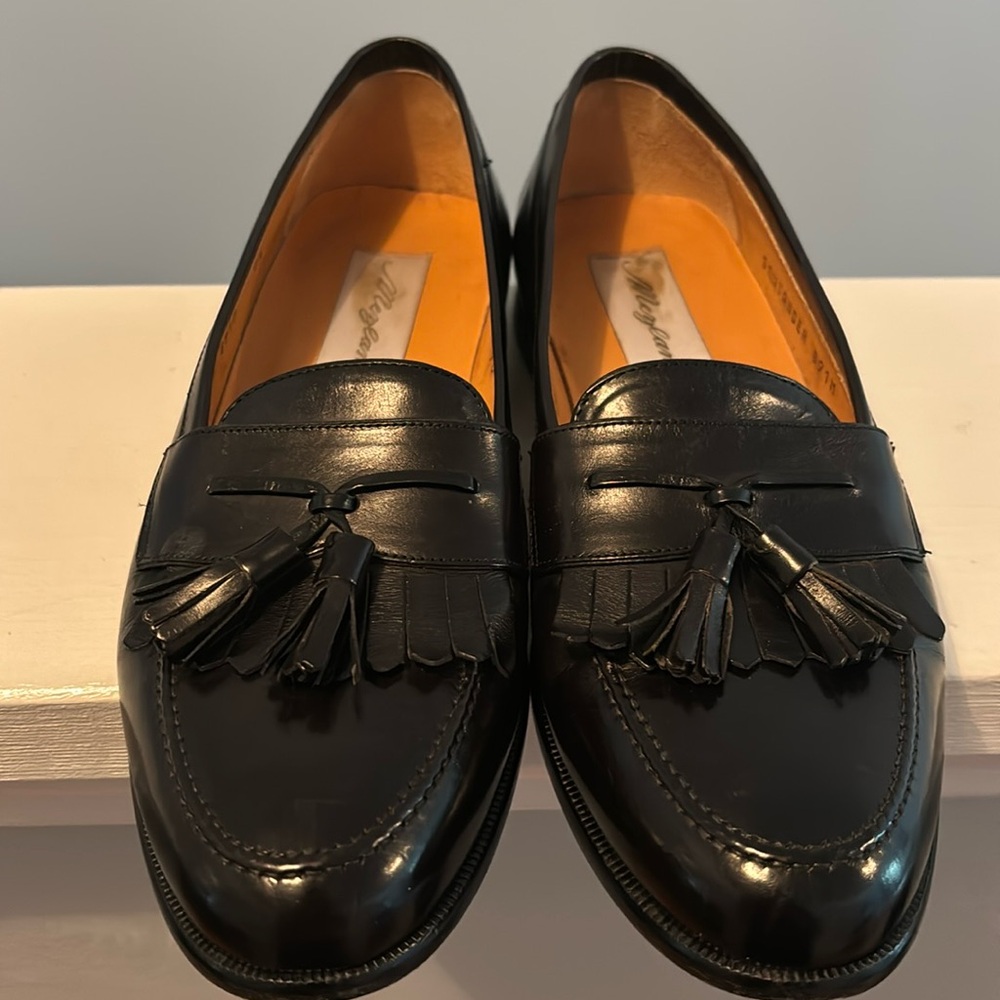 Mezlan shoes in black